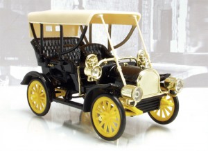 Flight fear blog with Lord & Lady Fletcher's 1905 Buick